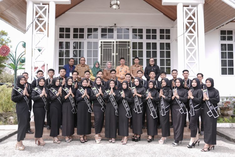 Ramah Tamah Bupati Rohil dengan Finalis Bujang dan Dara 2023, Janji Beri Beasiswa