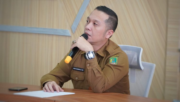 Kadis kominfotiks Rohil Minta Iconplus Gesa Material untuk Program Internet Murah