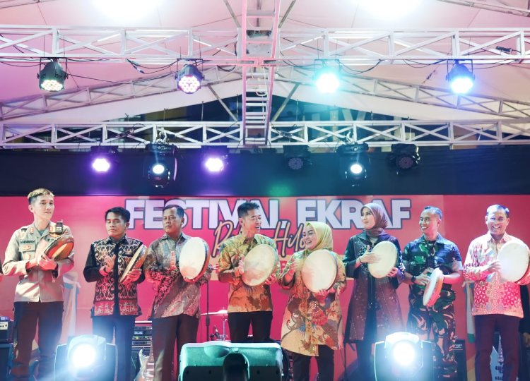 Bupati Rohil Buka Festival Ekraf Kemilau Bagan, Ajak Warga Dukung Kebangkitan UMKM