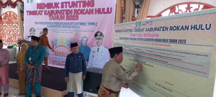 Teken Komitmen Bersama dengan TPPS, Pemkab Rohul Targetkan Penurunan Stunting Menjadi 14 Persen