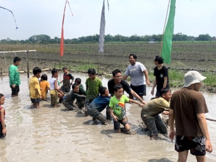 Kampanye Mengurangi Kecanduan Gadget Pada Anak melalui Kampung Lali Gadget di Wonoayu, Sidoarjo
