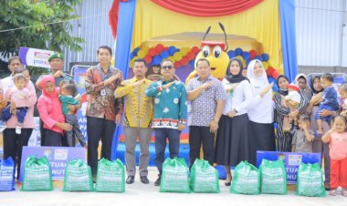 Bagikan Paket Nutrisi, Pemkab Kampar Terus Berupaya Turunkan Angka Stunting