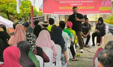 Anggota DPRD Kota Pekanbaru Victor Parulian Sosialisasikan Perda Pemberdayaan UMKM