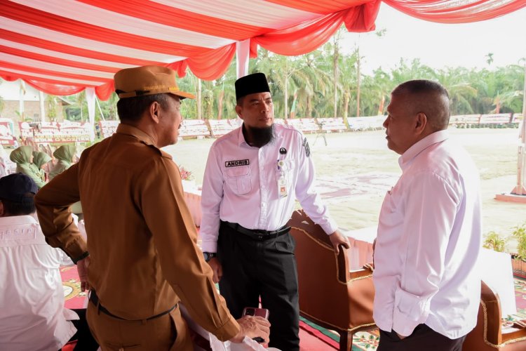 Asisten Kesra Setda Bengkalis Hadiri Penutupan TMMD ke-119 di Siak
