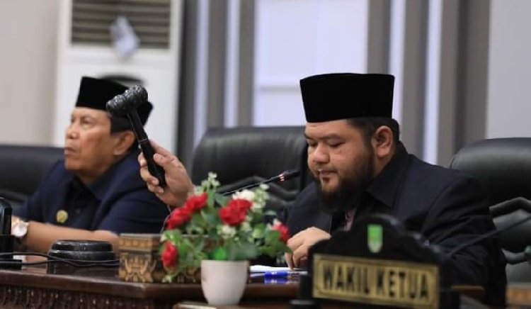Dari Sidang Paripurna Penyampaian LKPj Bupati TA 2023 dan Pandangan Umum Fraksi DPRD Rohul, Bupati Paparkan Capaian Kerja