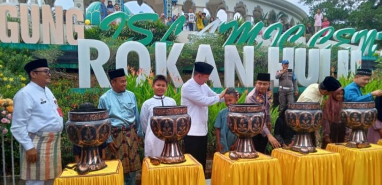 Sambut Ramadhan 1445 H, Pemkab Rohul Gelar Ritual Adat Potang Bolimau dan Santunan Anak Yatim