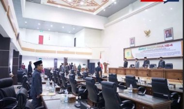 DPRD Inhil Sampaikan Rekomendasi Terhadap LKPj Bupati Pada Paripurna ke-4 