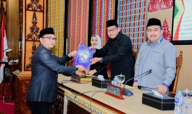Bupati Bengkalis Sampaikan Ranperda Perubahan APBD Bengkalis Rp4,7 T, Ajak OPD Langsung Bergerak