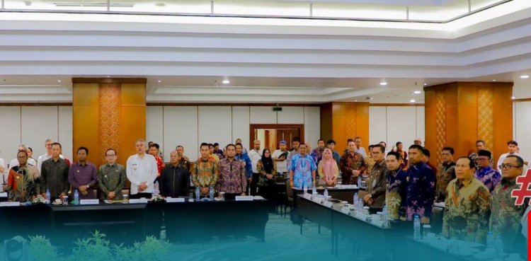 Ikuti Rakor Bersama Menteri ATR/BPN, Bupati Rohul H Sukiman Sampaikan Usulan Soal RTRW