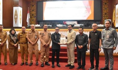 DPRD Pekanbaru Paripurna Penyampaian Pidato Pengantar Nota Keuangan APBD Perubahan  2024