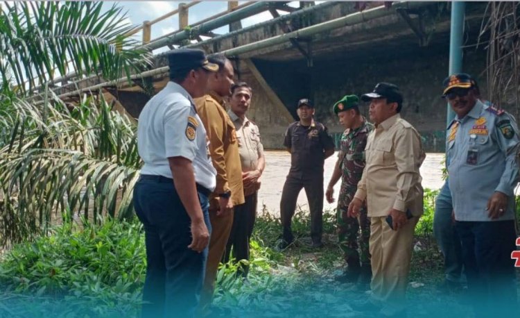 Jembatan Sungai Rokan Ujung Batu Yang Nyaris Ambruk, Bupati Rohul Minta Bantu Pemprov Perbaiki