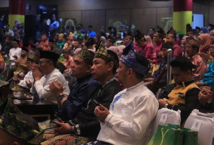 Tengku Azwendi Fajri Hadiri Rapat Paripurna HUT ke-67 Riau