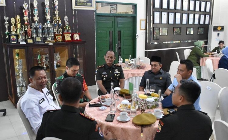 Upacara Sertijab Komandan Arhanud 13/PBY Dihadiri Pimpinan DPRD Kota Pekanbaru Muhammad Isa Lahamid