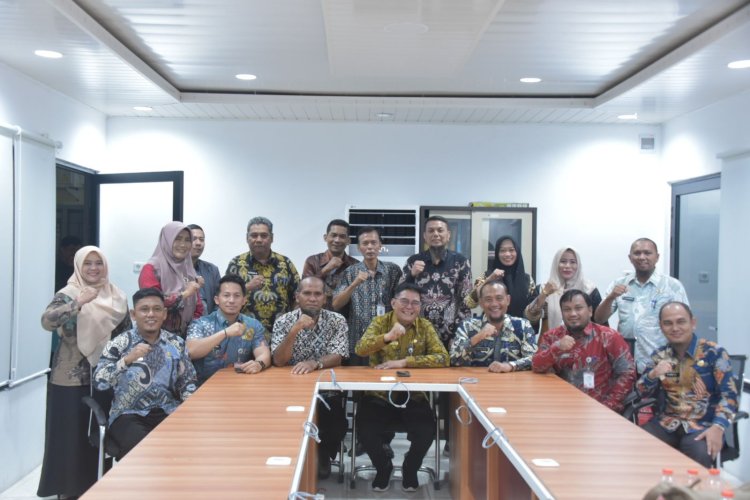 Kadis Kominfo Bengkalis Saksikan Penandatanganan Pakta Integritas dan Perjanjian Kinerja 2025