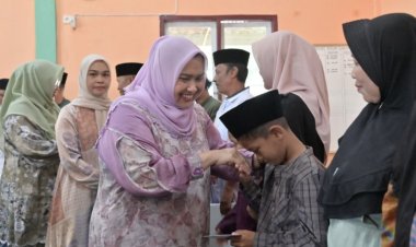 Kasmarni  Safari Ramadan di Bukit Batu, Ajak Masyarakat Tingkatkan Solidaritas