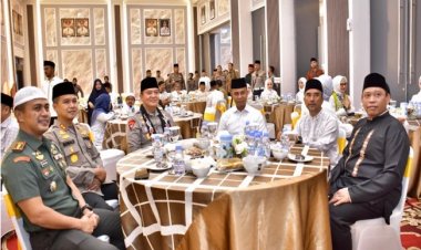 Ketua DPRD Kampar Dampingi Kapolda Riau Safari Ramadan di Desa Pulau Lawas, Minta Polri dan Forkopimda Bersinergi