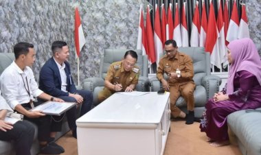 Bupati Rohil Terima Laporan Dividen BPR 