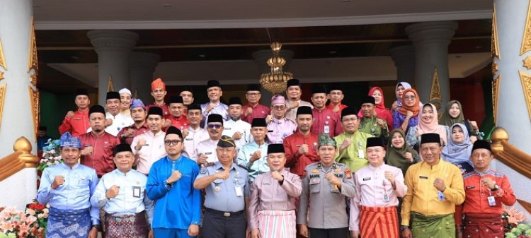 Upacara Peringatan HUT Provinsi Riau ke-67 di Rohul Khitmad