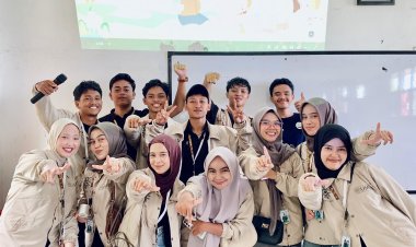 KKN-Mas Kelompok 100 UMRI Sosialisasi Literasi Digital di SD 09 Rawang Kao Barat