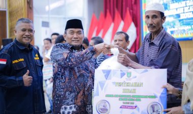 8 Kelompok Pembudidaya Ikan dan Nelayan di Dumai Terima Hibah, Diserahkan Wakil Wali Kota Sugiyarto