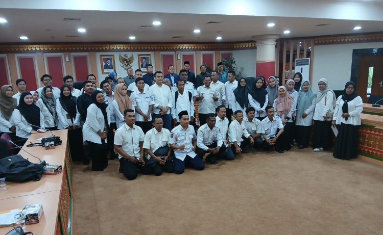 Gubernur Riau Diminta Tak Merumahkan Honorer TMS