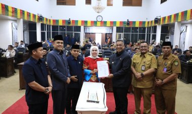 DPRD Rohul Sahkan APBD-P 2025 Rp 2,05 Triliun