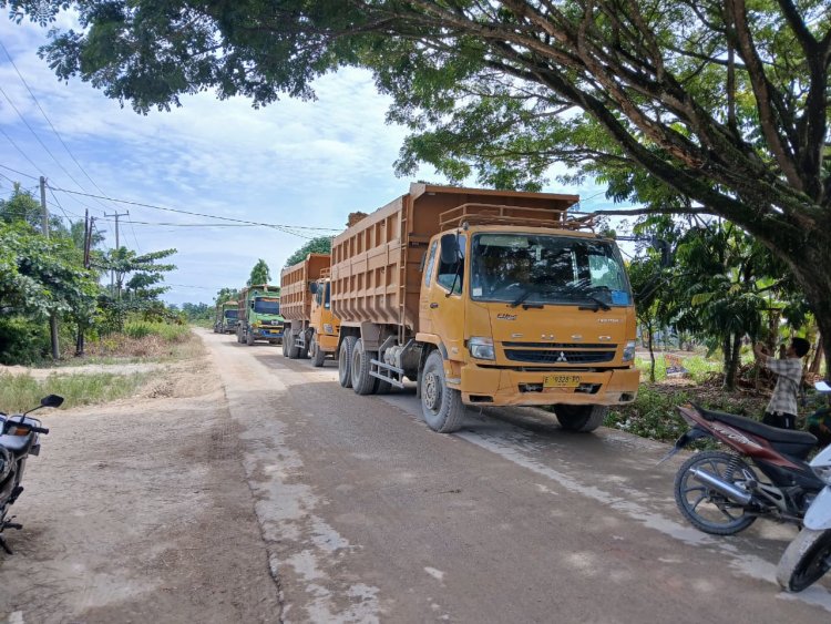 Dinilai Tidak Komit, Warga Palas Stop Kendaraan PT Wira Agung