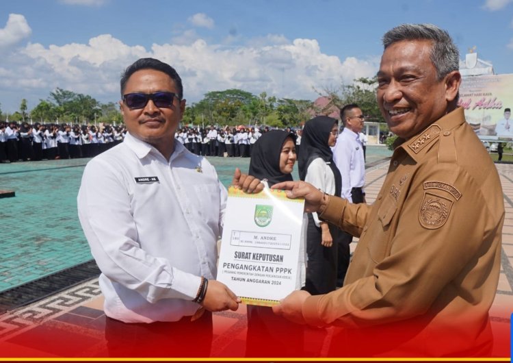 Bupati Rohul Anton Serahkan SK 1.461 PPPK Tahap I Formasi 2024