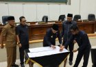 Tandatangani Kesepakatan KUA-PPAS 2026, Bupati Herman Hadiri Rapat Paripurna DPRD Inhil
