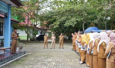 Kadiskominfo Kuansing Serahkan SPMT kepada 58 PPPK, Tuntut Disiplin