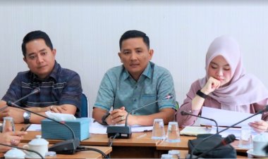 Ketua Pansus A DPRD Dumai Rudi Hartono Pimpin Rapat Kerja Bahas Ranperda Pemekaran Kecamatan dan Kelurahan