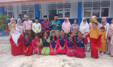 SMPN 44 Pekanbaru Diminta Rawat dan Jaga Pohon yang Ditanam