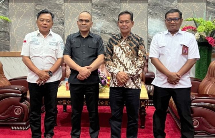 Ketua DPRD dan Bupati Kepulauan Meranti Temui Ketua DPRD Riau, Perjuangkan Perbaikan Jembatan dan Jalan Provinsi