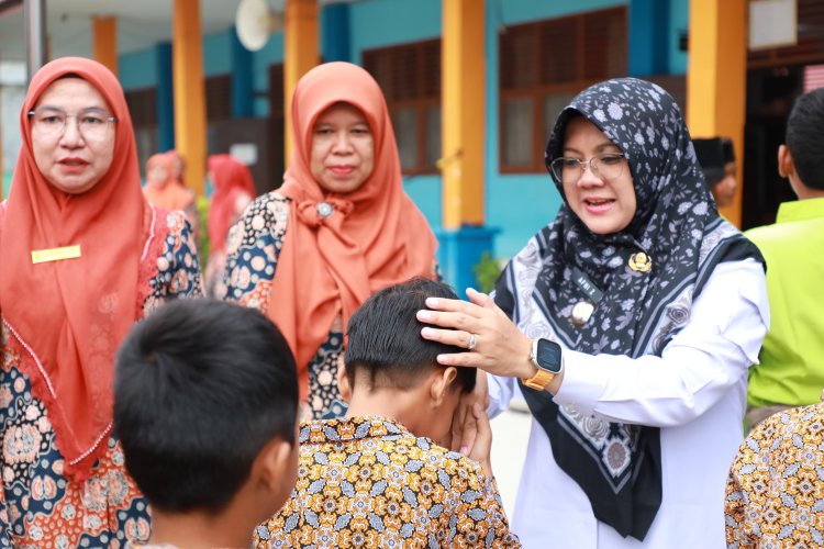 Baznas Siak Bantu Seragam Gratis, Bupati Siak Sebut Bukan Program Asal Jadi