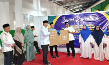 Wako Pekanbaru Agung Nugroho  Serahkan Rp100 Juta hingga Smart TV Plus Jaringan Internet Gratis di Safarai Ramadan Perdana