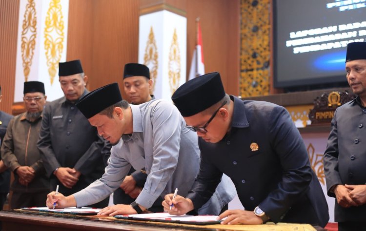 Pemko dan DPRD Sepakati APBD Pekanbaru 2026 Rp3,049 Triliun