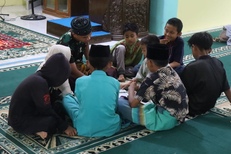 Sentuhan TNI untuk Generasi Qurani, Satgas TMMD ke-127 Kodim 0301/Pekanbaru Mengajar Ngaji