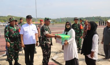 TMMD ke-127 Kodim 0301/Pekanbaru Berakhir, 500 Paket Sembako Disalurkan kepada Warga