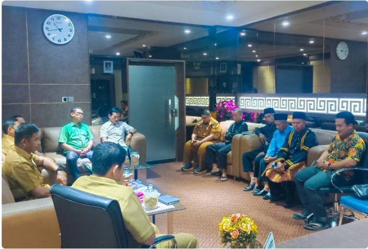 Bupati Kampar Minta Masyarakat Desa Koto Aman dan PT Buana Wira Lestari Akhiri Polemik