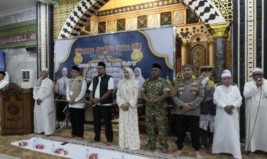 Wabup Inhil Lepas Keberangkatan 173 CJH Kloter 11, Ini Pesannya