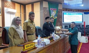 DPRD Rapat Paripurna Laporan Pansus Atas LKPJ 2025