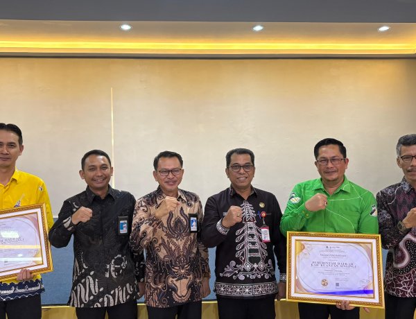 Tepat Waktu Salurkan DAK dan Dana Desa, Pemkab Kuansing Raih Penghargaan dari KPPN