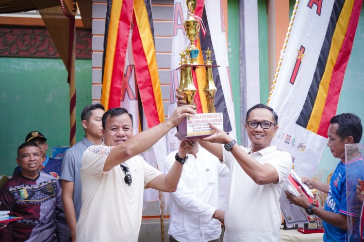 Bupati Suhardiman Amby Tutup Pacu Jalur Rayon I Inuman, Gerakkan Ekonomi dan Lestarikan Budaya