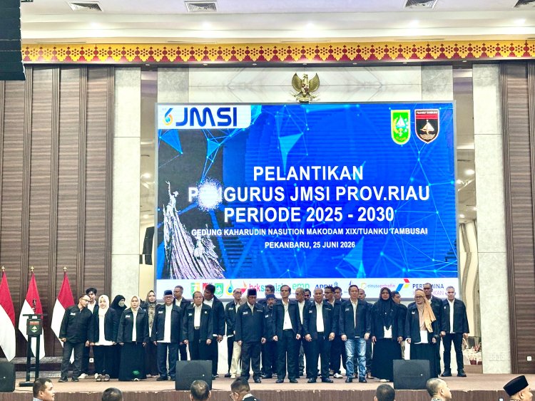 Lantik Pengurus JMSI Riau Periode 2025-2030, Faisal Mahrawa Puji Dheni Kurnia, Pangdam XIX/TT dan 11 Tokoh Riau Terima Award