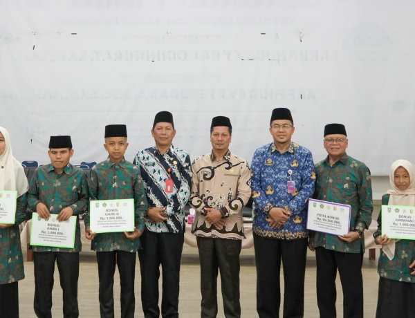 Ukir Prestasi Terbaik, Kafilah MTQ Kuansing Diganjar Bonus Rp69,5 Juta