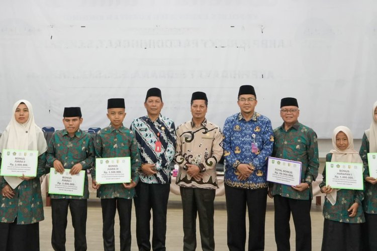 Ukir Prestasi Terbaik, Kafilah MTQ Kuansing Diganjar Bonus Rp69,5 Juta