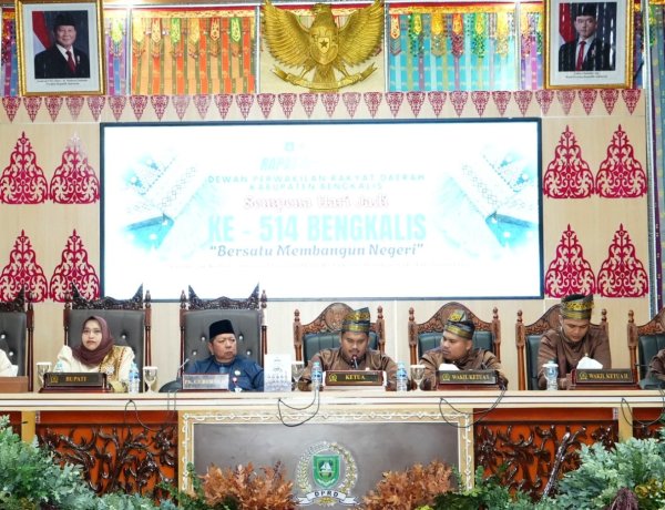 Ketua DPRD Septian Nugraha Buka Rapat Paripurna Istimewa Hari Jadi ke-514 Kabupaten Bengkalis, Diawali Arak-arakan Adat