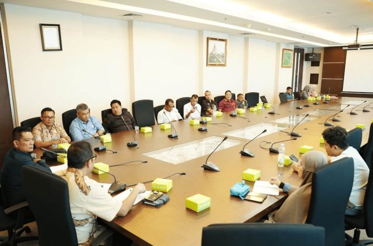 Usulkan Penanganan Abrasi Pantai hingga Perbaikan Jalan, Komisi II DPRD Bengkalis Kunjungi Dinas PUPR PKPP Riau