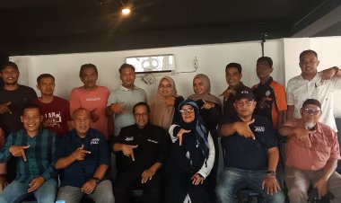 Rapat Konsolidasi dengan Plt Ketua JMSI Kampar, JMSI Riau Minta Netty Seceoatnya Gelar Muscab