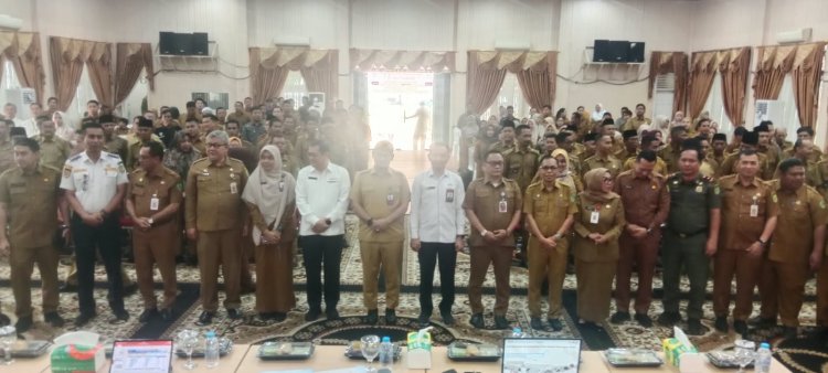Perkuat Pengawasan Pajak dan Tata Kelola Keuangan Kepenghuluan, Pemkab Rohil Sosialisasikan Aplikasi Siskeudes